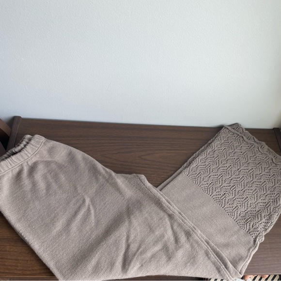 Theo Knit-Like Pants - Picture 2 of 5